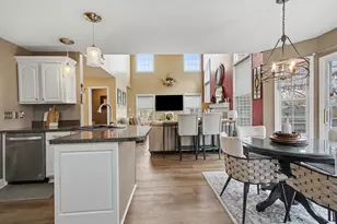 22 Covington Dr, Valparaiso, IN 46385 - Photo 12