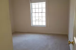 2720 Georgetowne Dr, Highland, IN 46322 - Photo 10