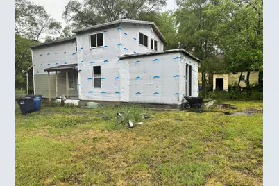 711 W 4th Street, Michigan City, IN 46360 - Photo 2