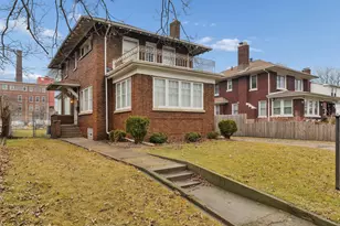 568 Johnson St, Gary, IN 46402 - Photo 2