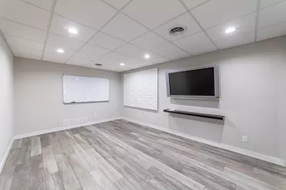 7251 N 200 W, Lake Village, IN 46349 - Photo 32