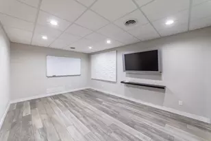 7251 N 200 W, Lake Village, IN 46349 - Photo 32