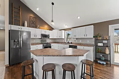 920 Plantation Road, Valparaiso, IN 46385 - Photo 8