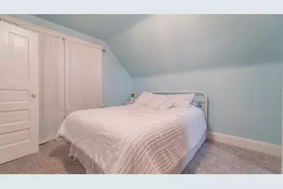 401 E Street, La Porte, IN 46350 - Photo 24