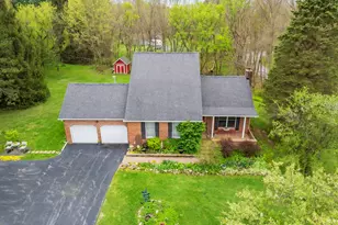 328 E Tratebas Rd, Chesterton, IN 46304 - Photo 2