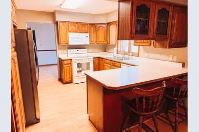 525 E Babcock Lane, Rensselaer, IN 47978 - Photo 8