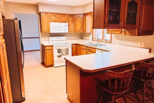 525 E Babcock Ln, Rensselaer, IN 47978 - Photo 8