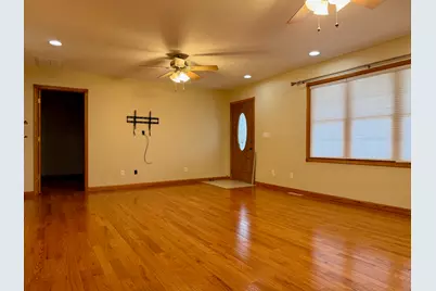 2110 E 700 S, North Judson, IN 46366 - Photo 4