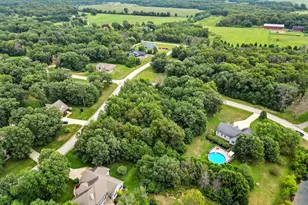 10370 Cynthia Ln, Wheatfield, IN 46392 - Photo 6