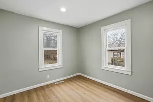 238 N Nichols St, Lowell, IN 46356 - Photo 12