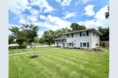 1838 Holly Lane, Munster, IN 46321 - Photo 2