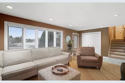 1527 Tanglewood Drive, Schererville, IN 46375 - Photo 8