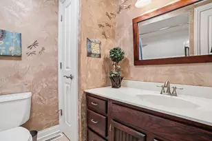 1527 Tanglewood Dr, Schererville, IN 46375 - Photo 12