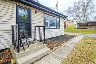 455 Marian Dr, Valparaiso, IN 46385 - Photo 4