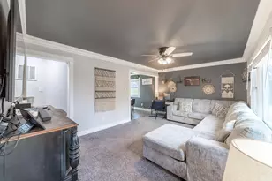 455 Marian Dr, Valparaiso, IN 46385 - Photo 6