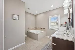 127 S 14th St, Chesterton, IN 46304 - Photo 10