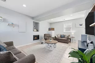 127 S 14th St, Chesterton, IN 46304 - Photo 12