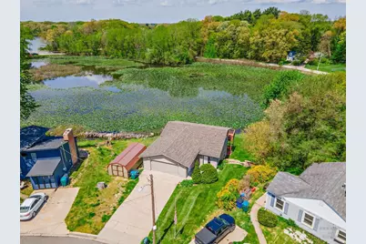 715 Pennsylvania Avenue, La Porte, IN 46350 - Photo 2