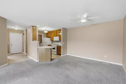 9735 Wildwood Court #1b, Highland, IN 46322 - Photo 4