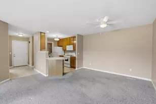 9735 Wildwood Ct, Highland, IN 46322 - Photo 4