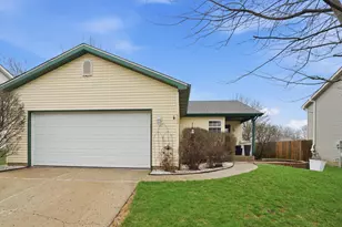 502 Killarney Ln, Valparaiso, IN 46385 - Photo 2