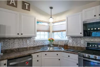 502 Killarney Lane, Valparaiso, IN 46385 - Photo 6