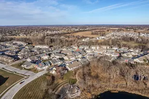 612 Village Point, Chesterton, IN 46304 - Photo 32