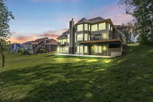 914 Lillian Russell Ct, Crown Point, IN 46307 - Photo 2