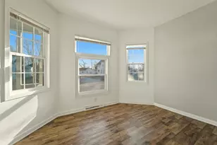 208 E Barker Ave, Michigan City, IN 46360 - Photo 4