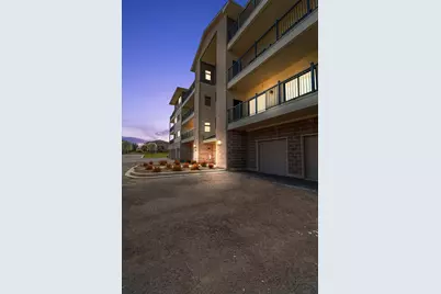 2034 W 75th Place #31, Merrillville, IN 46410 - Photo 4