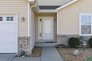 230 Grandale Dr, Valparaiso, IN 46385 - Photo 4