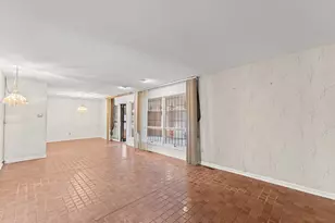 2104 Cardinal Dr, East Chicago, IN 46312 - Photo 6