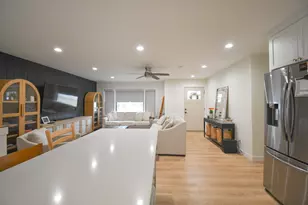 8634 Monfort Dr, Saint John, IN 46373 - Photo 10