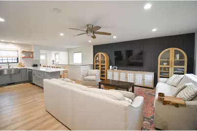 8634 Monfort Drive, Saint John, IN 46373 - Photo 4