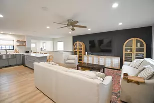 8634 Monfort Dr, Saint John, IN 46373 - Photo 4