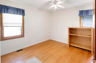 601 Madison St, Valparaiso, IN 46385 - Photo 14
