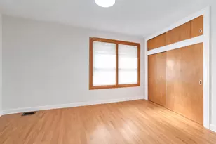 601 Madison St, Valparaiso, IN 46385 - Photo 14