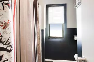 601 Madison St, Valparaiso, IN 46385 - Photo 10