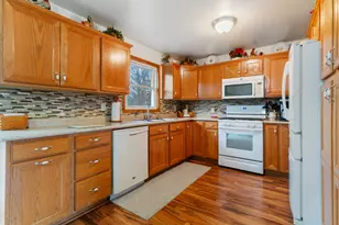 4092 Ethel St E, Demotte, IN 46310 - Photo 4