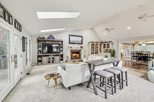 37 Beach Ln, Portage, IN 46368 - Photo 8