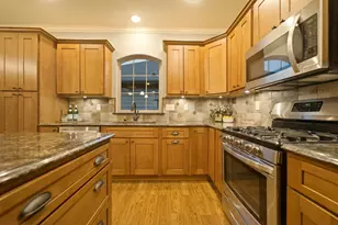 3703 Westbridge Dr, Valparaiso, IN 46383 - Photo 4