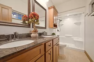 3703 Westbridge Dr, Valparaiso, IN 46383 - Photo 14