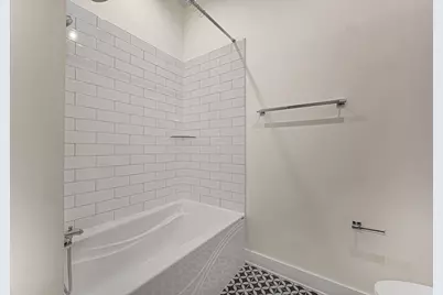 207 Academy Street #104, Valparaiso, IN 46383 - Photo 16