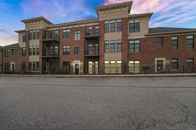 207 Academy Street #104, Valparaiso, IN 46383 - Photo 2