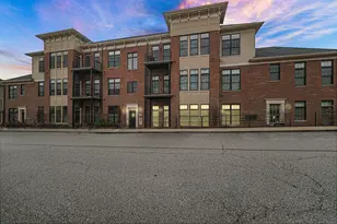 207 Academy St, Valparaiso, IN 46383 - Photo 2