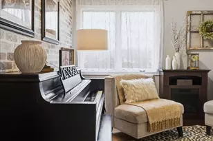 3049 Topaz Dr, Hobart, IN 46342 - Photo 12