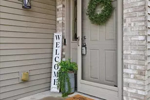 3049 Topaz Dr, Hobart, IN 46342 - Photo 2