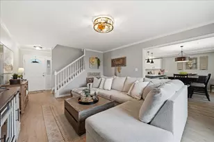 3049 Topaz Dr, Hobart, IN 46342 - Photo 4