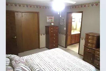 478 W 900 S, Hebron, IN 46341 - Photo 14