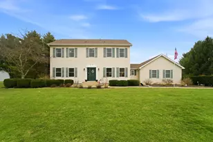 875 N High Meadow Ct, Valparaiso, IN 46383 - Photo 2